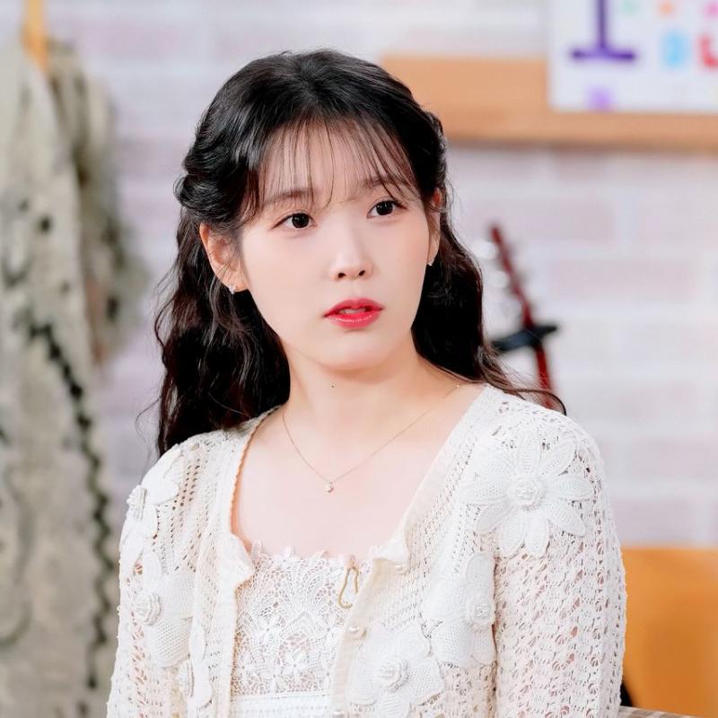 Drowning 노래 들으면서 즐기는 팔레트 아이유 . JPGIF