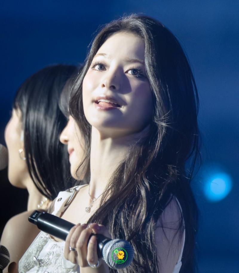 프로미스나인 이나경