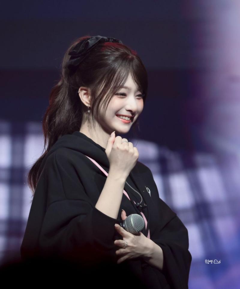 프로미스나인 이나경