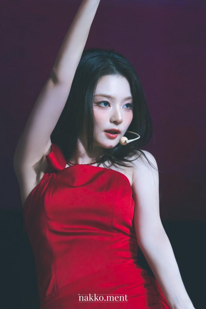 프로미스나인 이나경