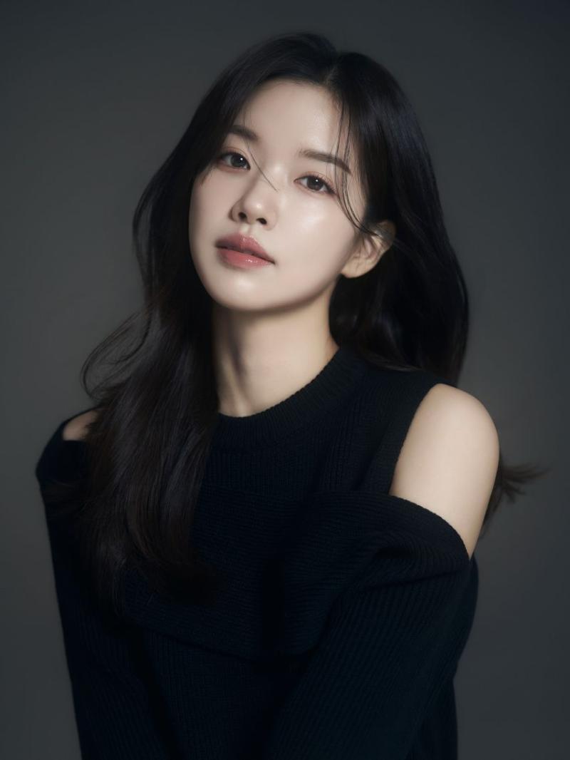 조윤서