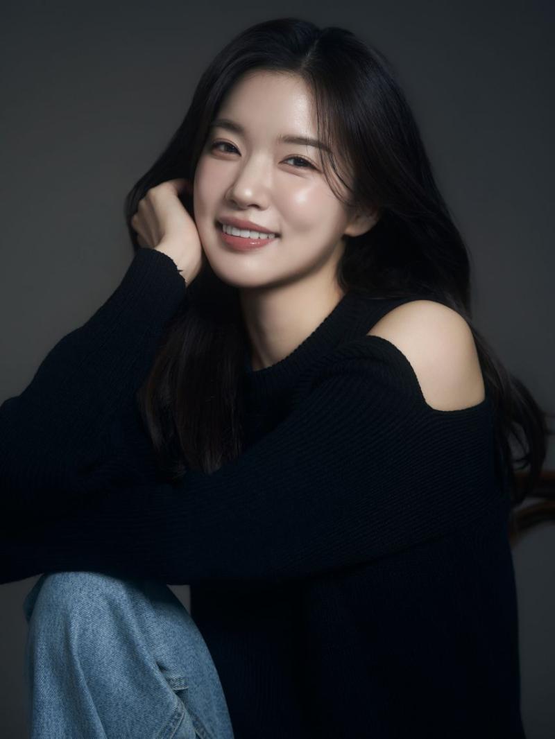 조윤서