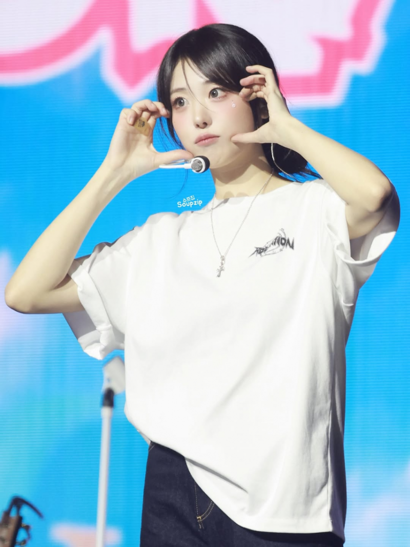 QWER 히나