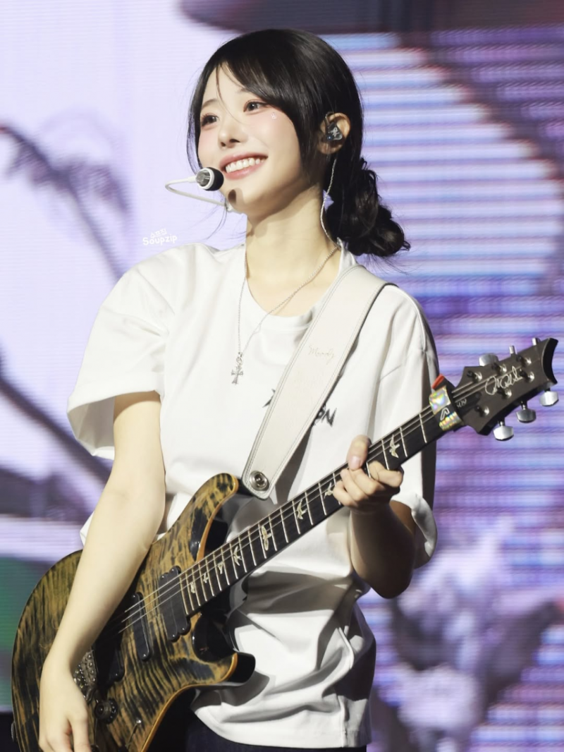QWER 히나