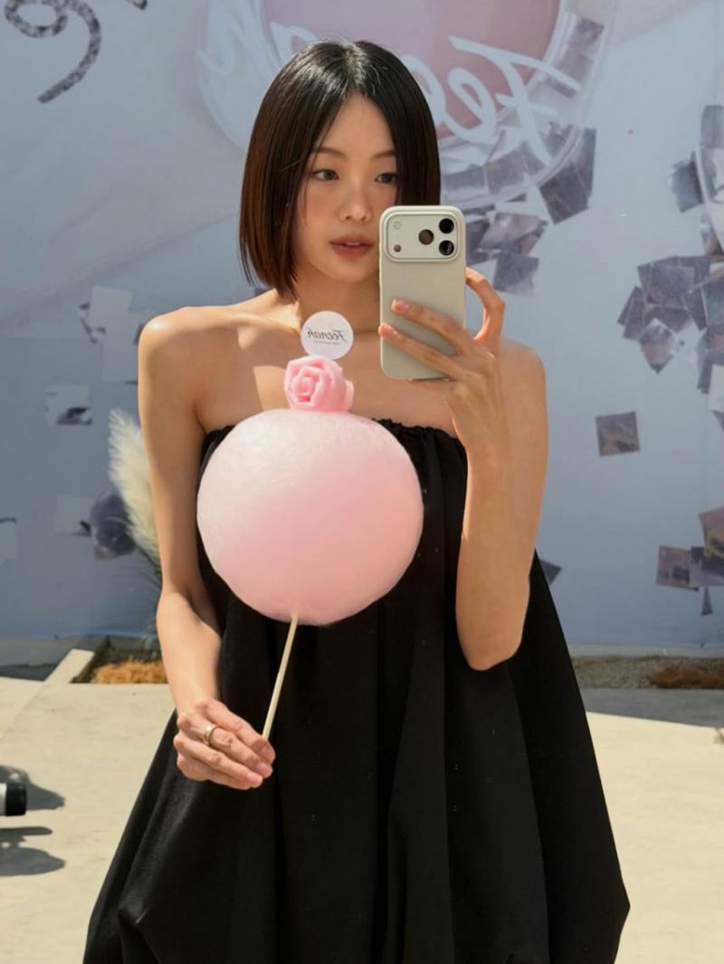 금새록 SNS