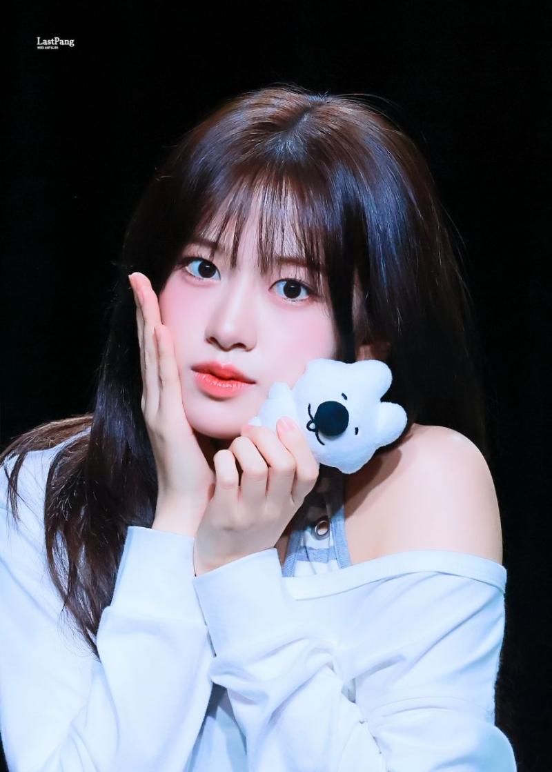 아이브 안유진