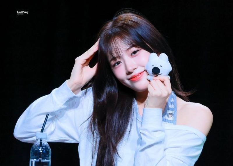 아이브 안유진
