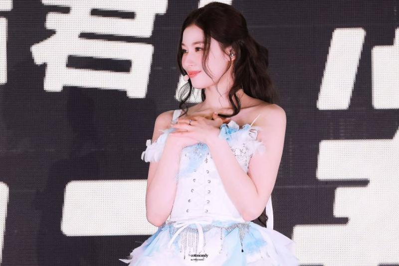 트와이스 사나