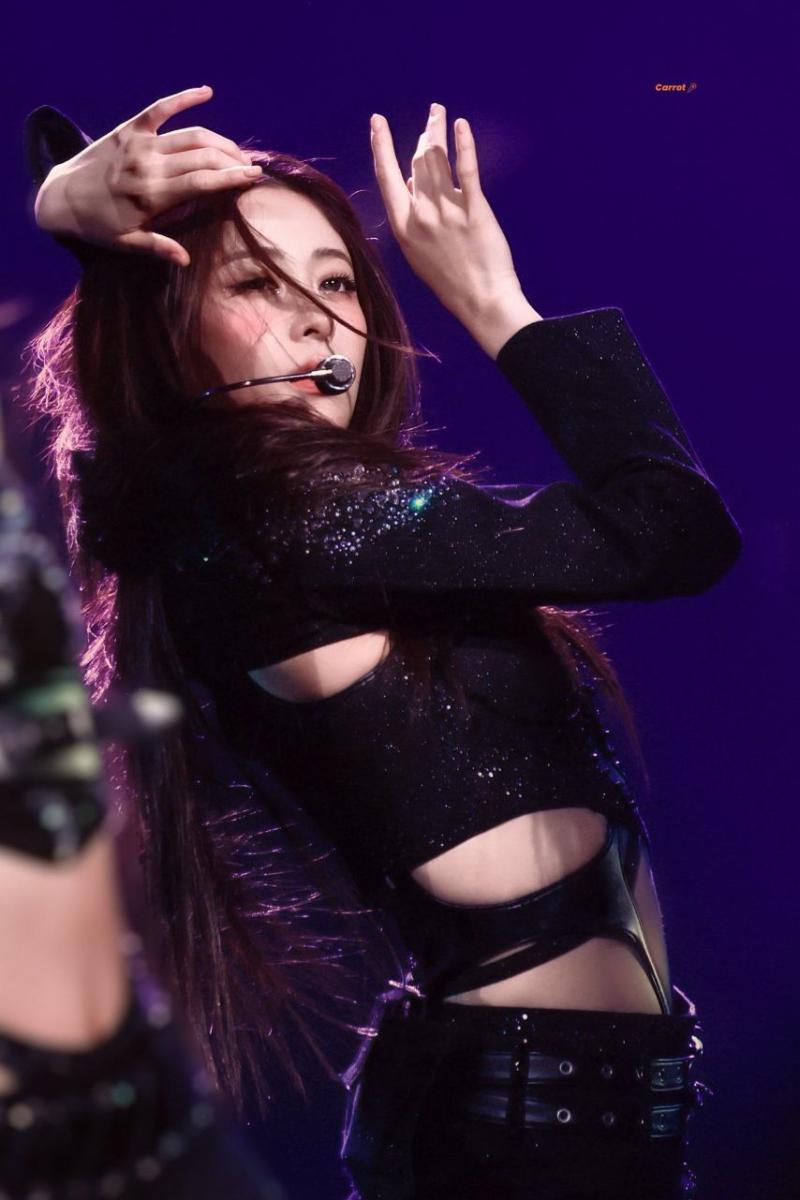 르세라핌 허윤진