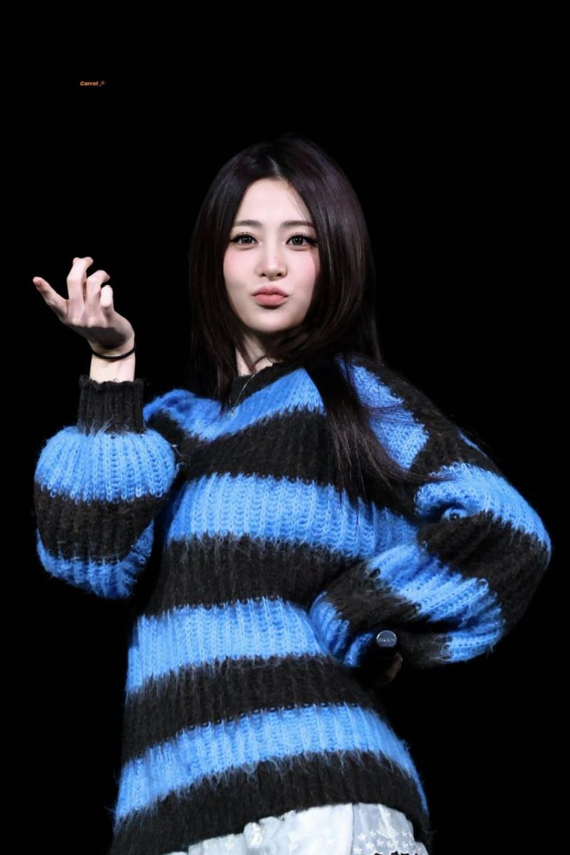 르세라핌 허윤진