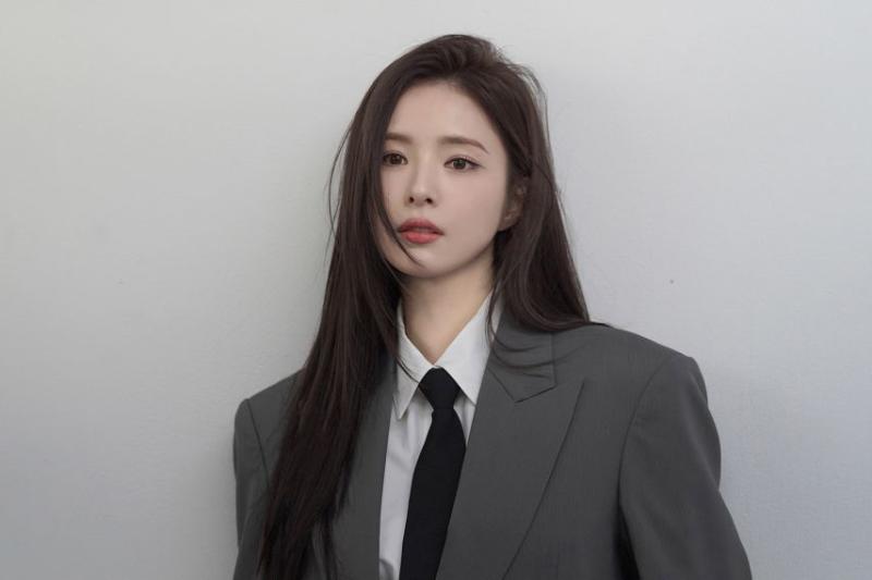 [신세경] 봄날의 햇살 같은 수트세경 비하인드