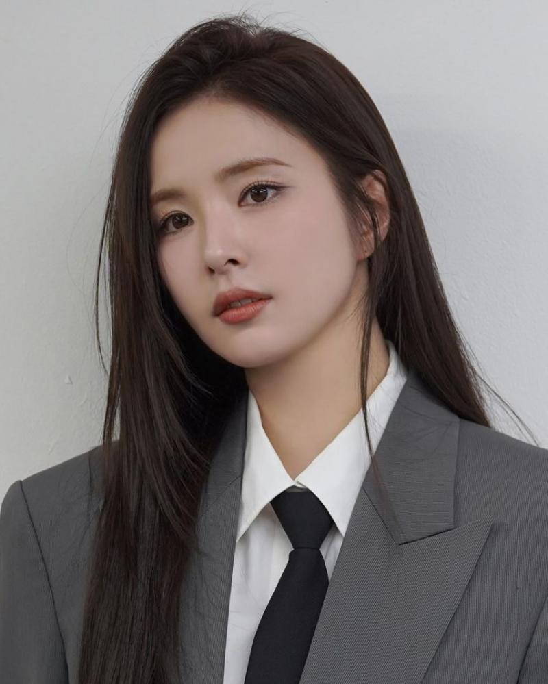 [신세경] 봄날의 햇살 같은 수트세경 비하인드