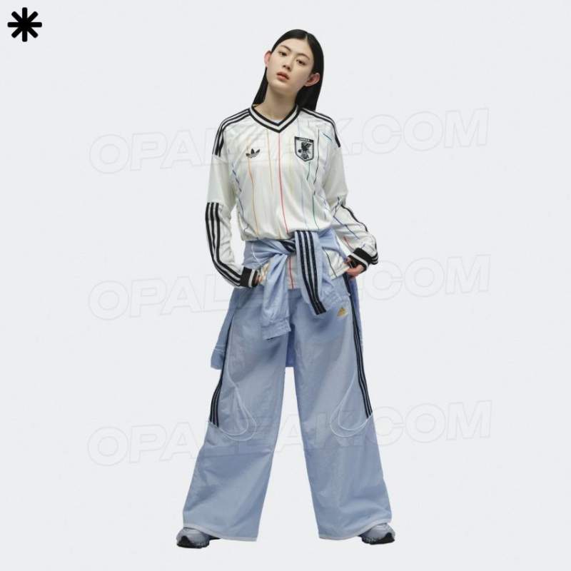 일본 국가대표팀 2026월드컵 어웨이 유니폼.jpg