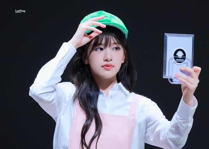 아이브 안유진