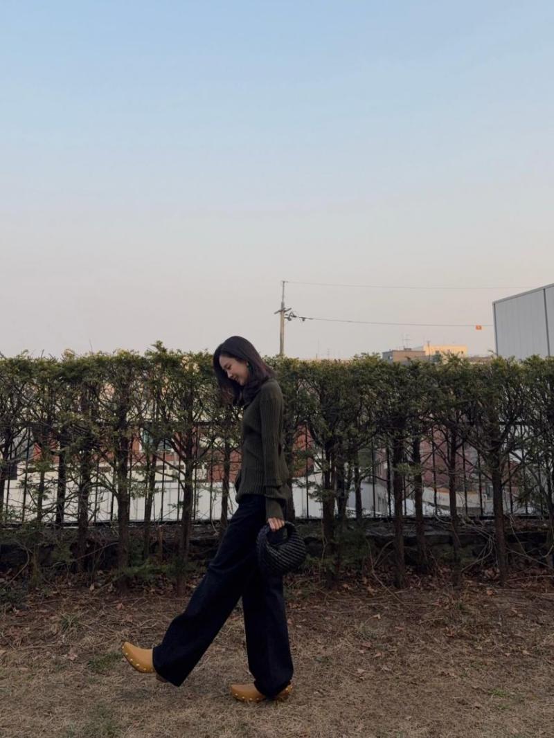 손나은