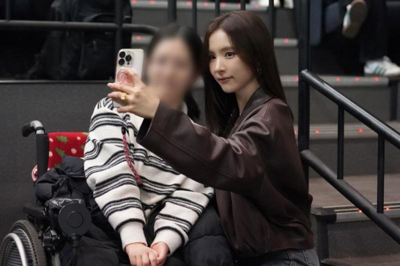 신세경