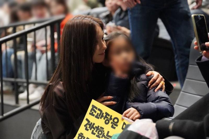 신세경