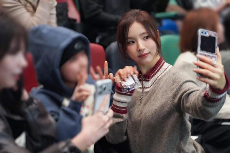 신세경