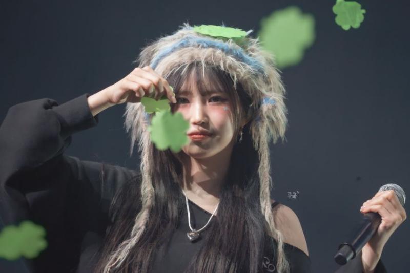 프로미스나인 송하영