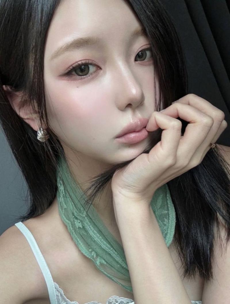 배드빌런 윤서