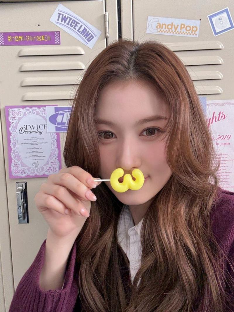 트와이스 사나