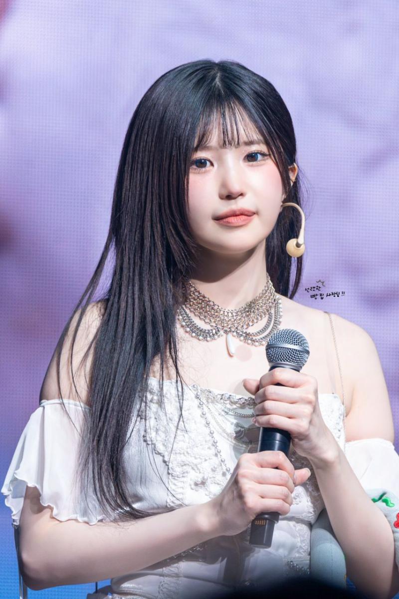 프로미스나인 송하영