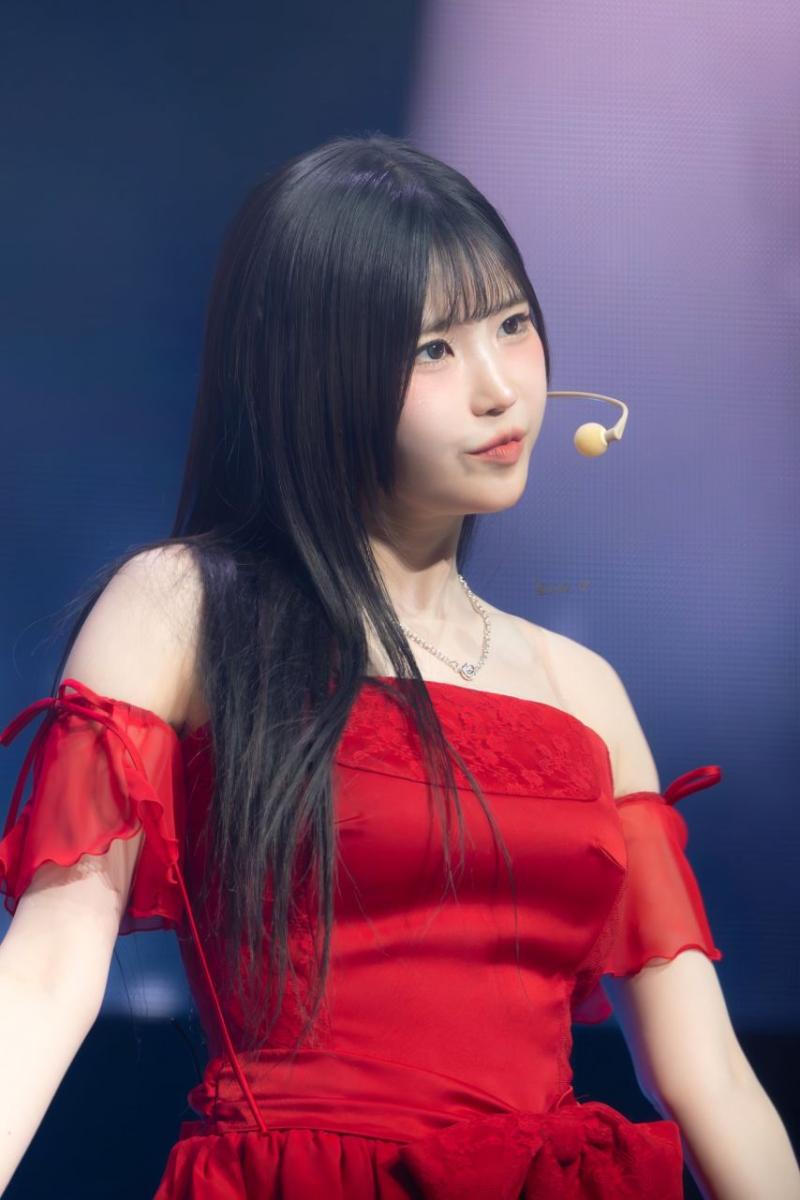 프로미스나인 송하영