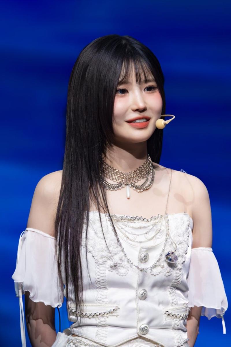 프로미스나인 송하영