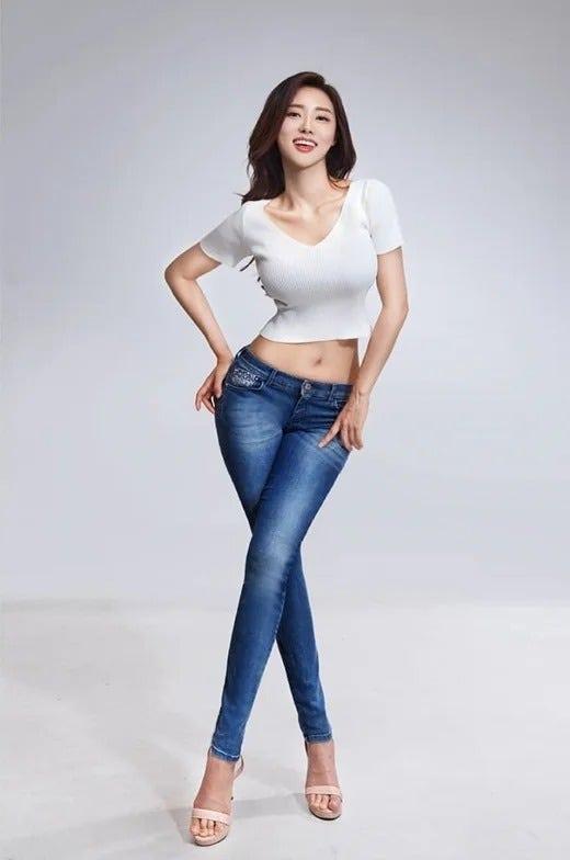 황미나 기상캐스터 비쥬얼 몸매 절대 갑