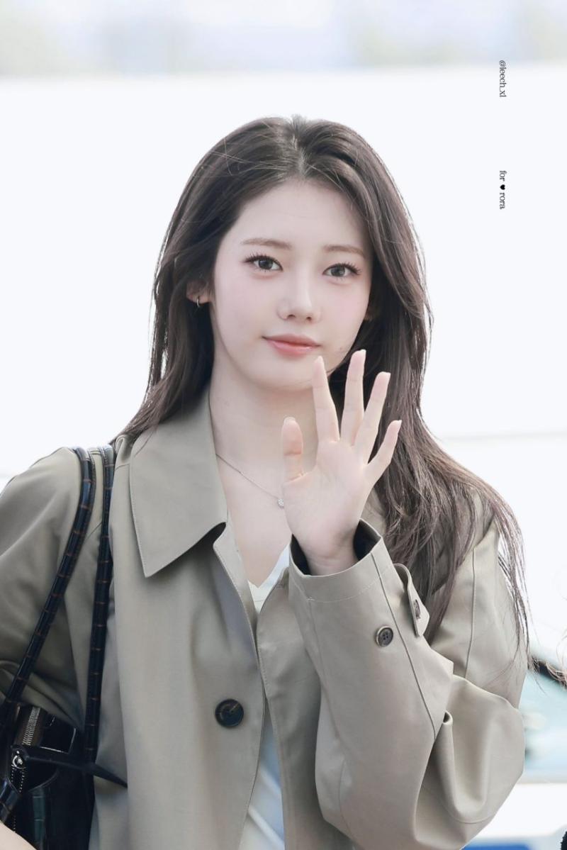 베이비몬스터 로라