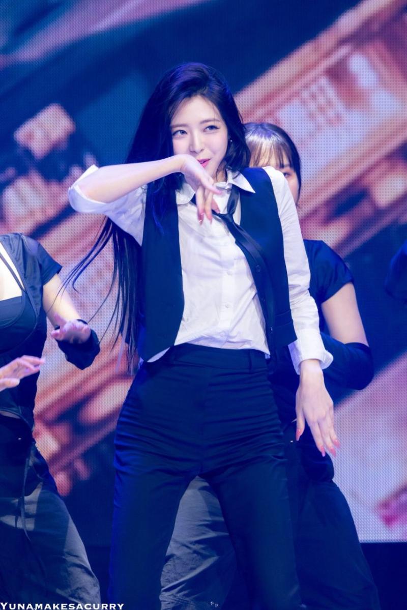 있지 유나