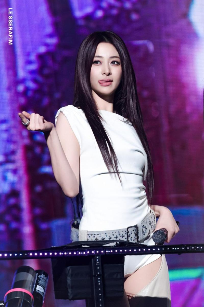 르세라핌 허윤진