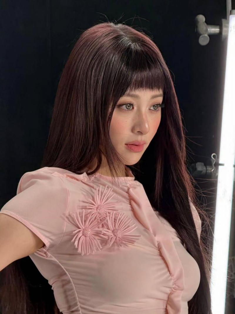 르세라핌 허윤진
