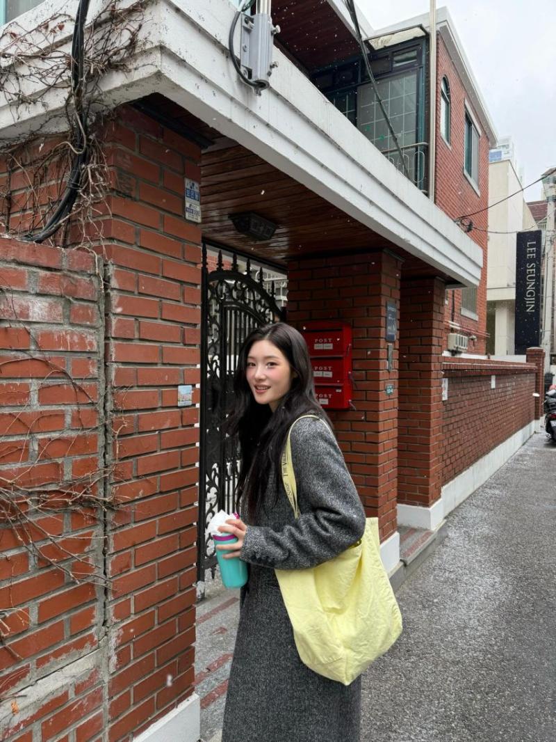 정채연