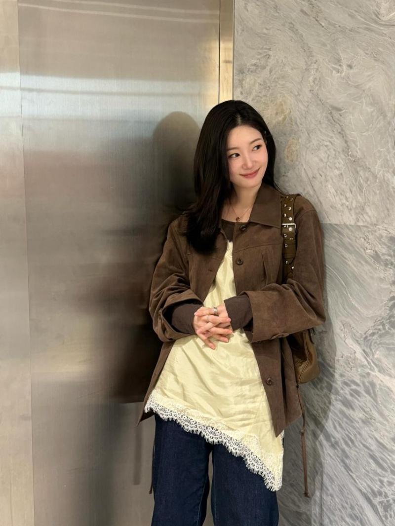 정채연
