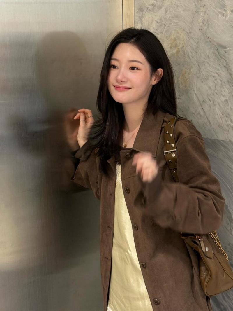 정채연