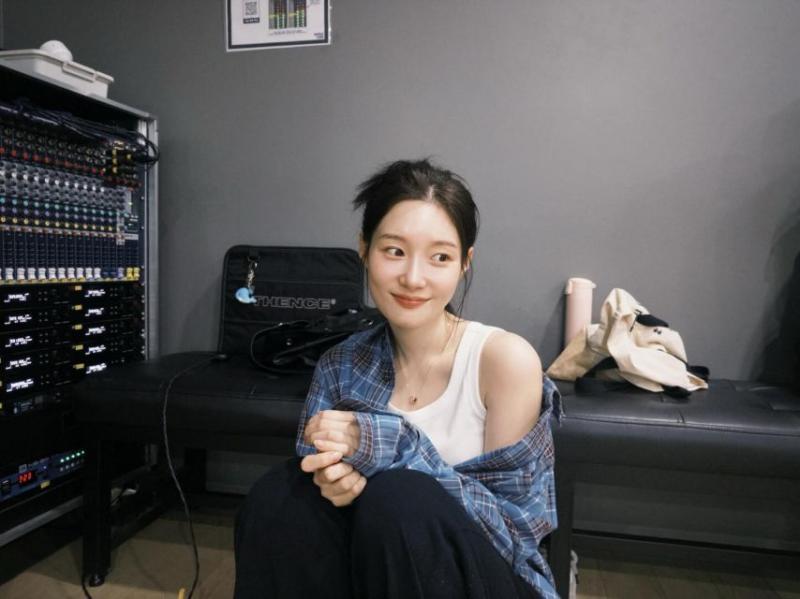 정채연