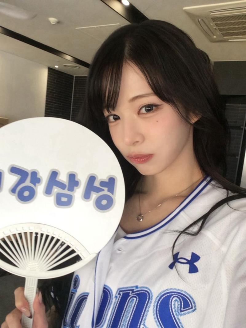 프로미스나인 이채영