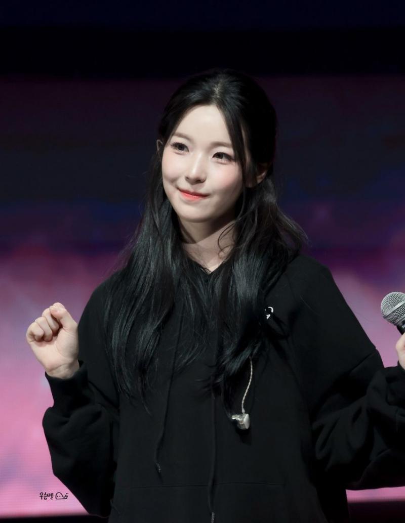 프로미스나인 백지헌