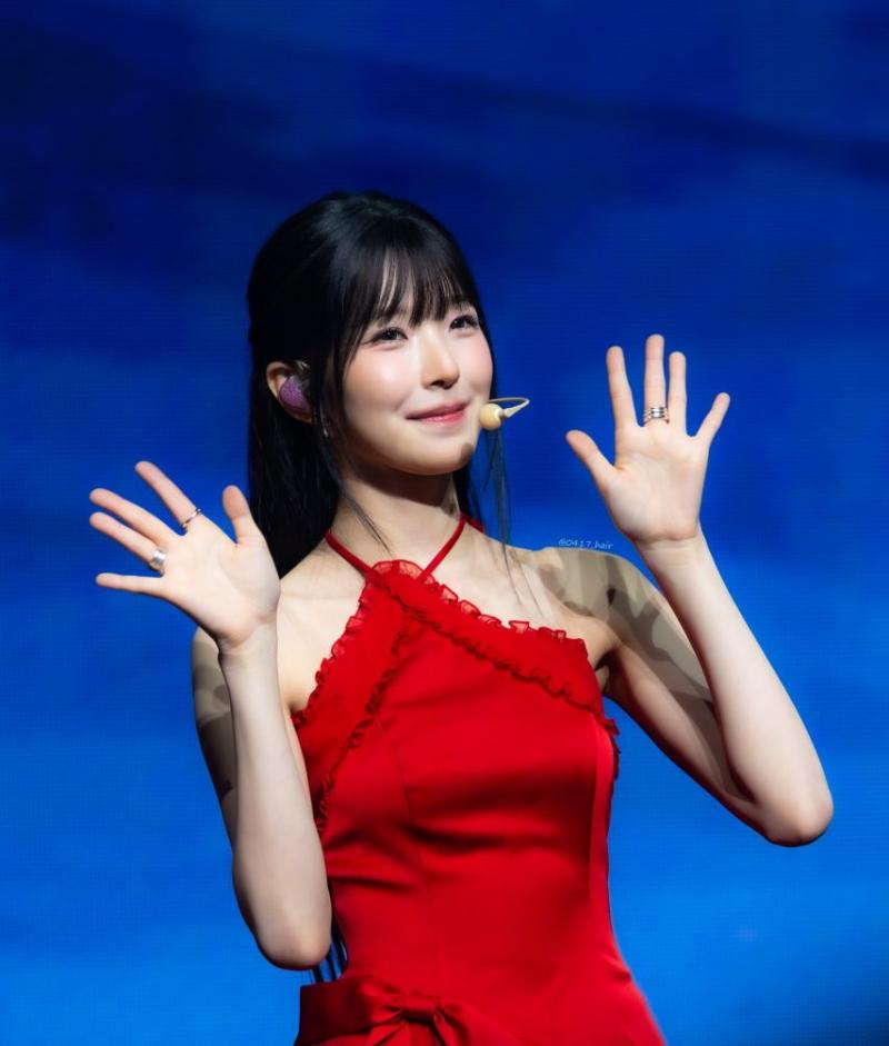 프로미스나인 백지헌