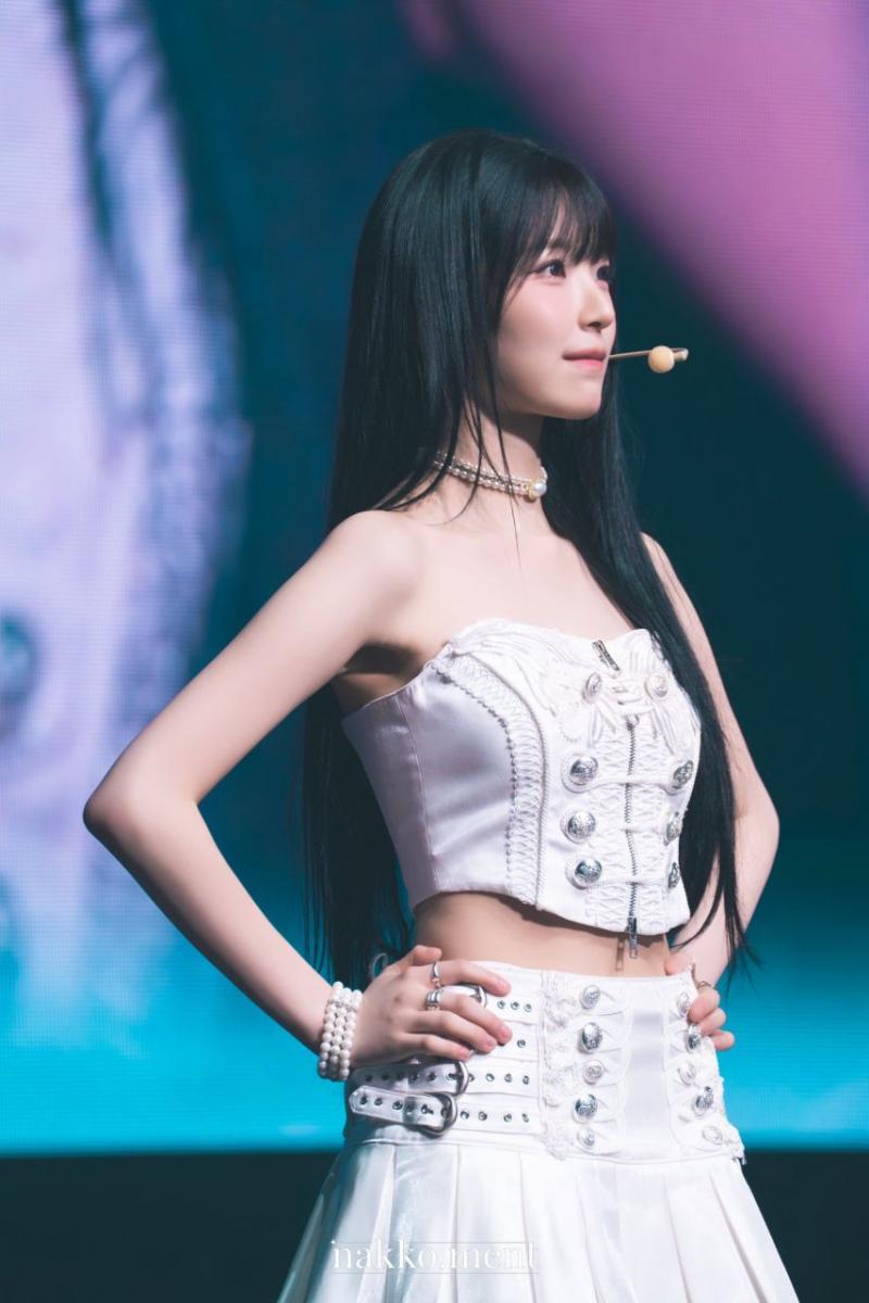 프로미스나인 백지헌