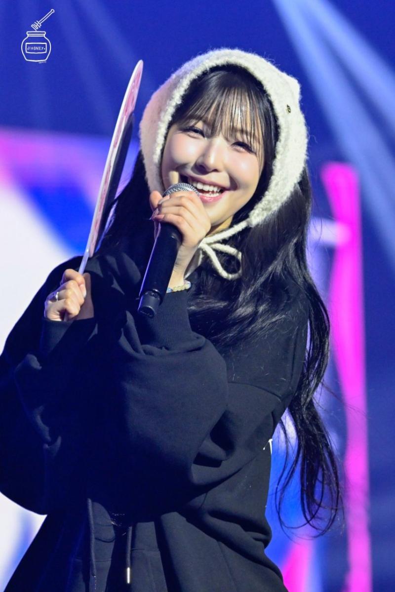 프로미스나인 백지헌