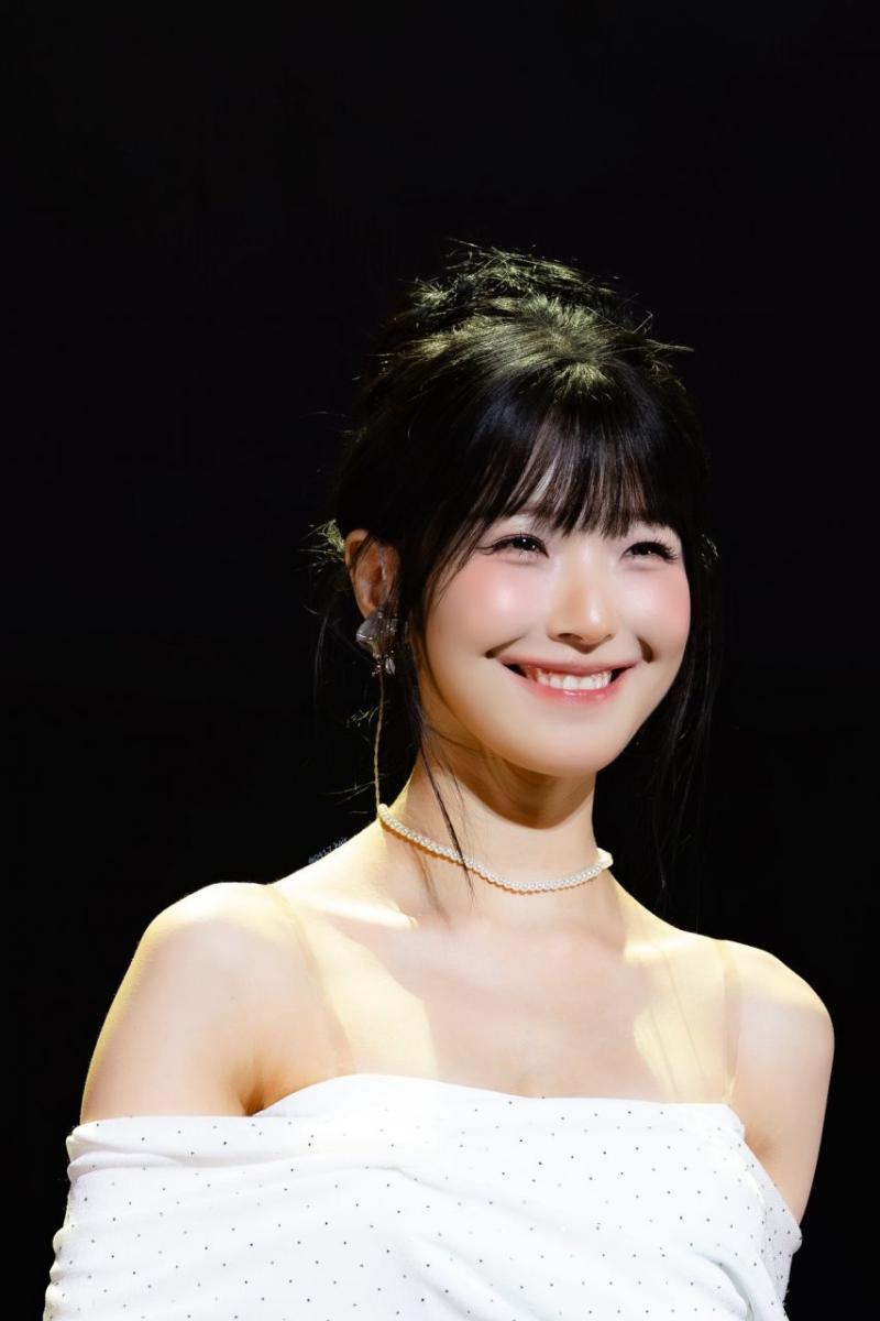 프로미스나인 백지헌
