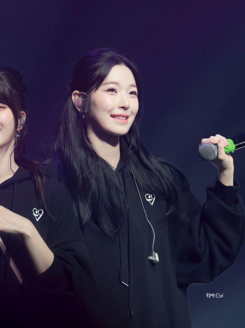 프로미스나인 백지헌