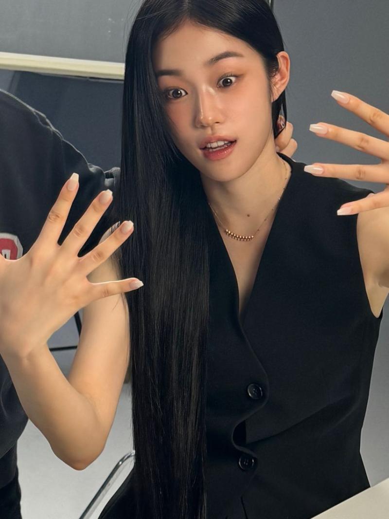 노윤서 인별 어노브