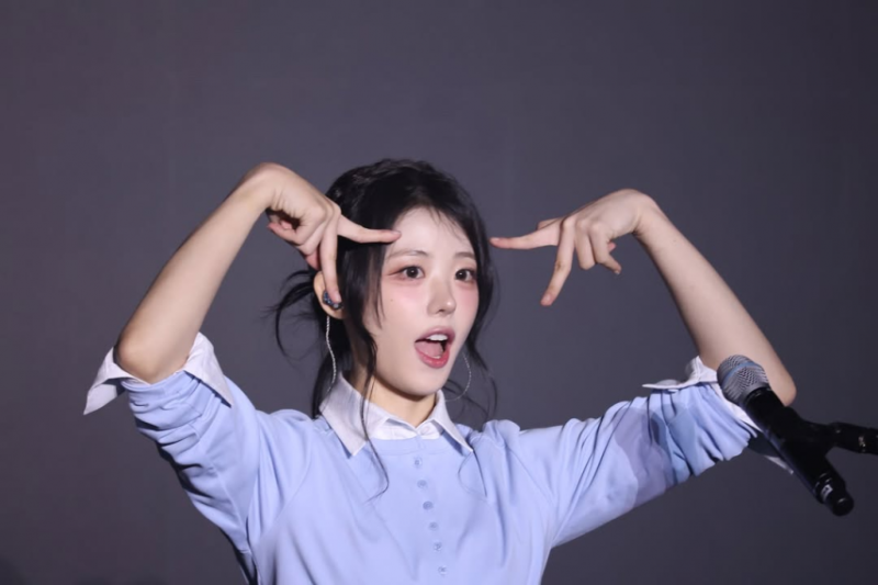 QWER 히나