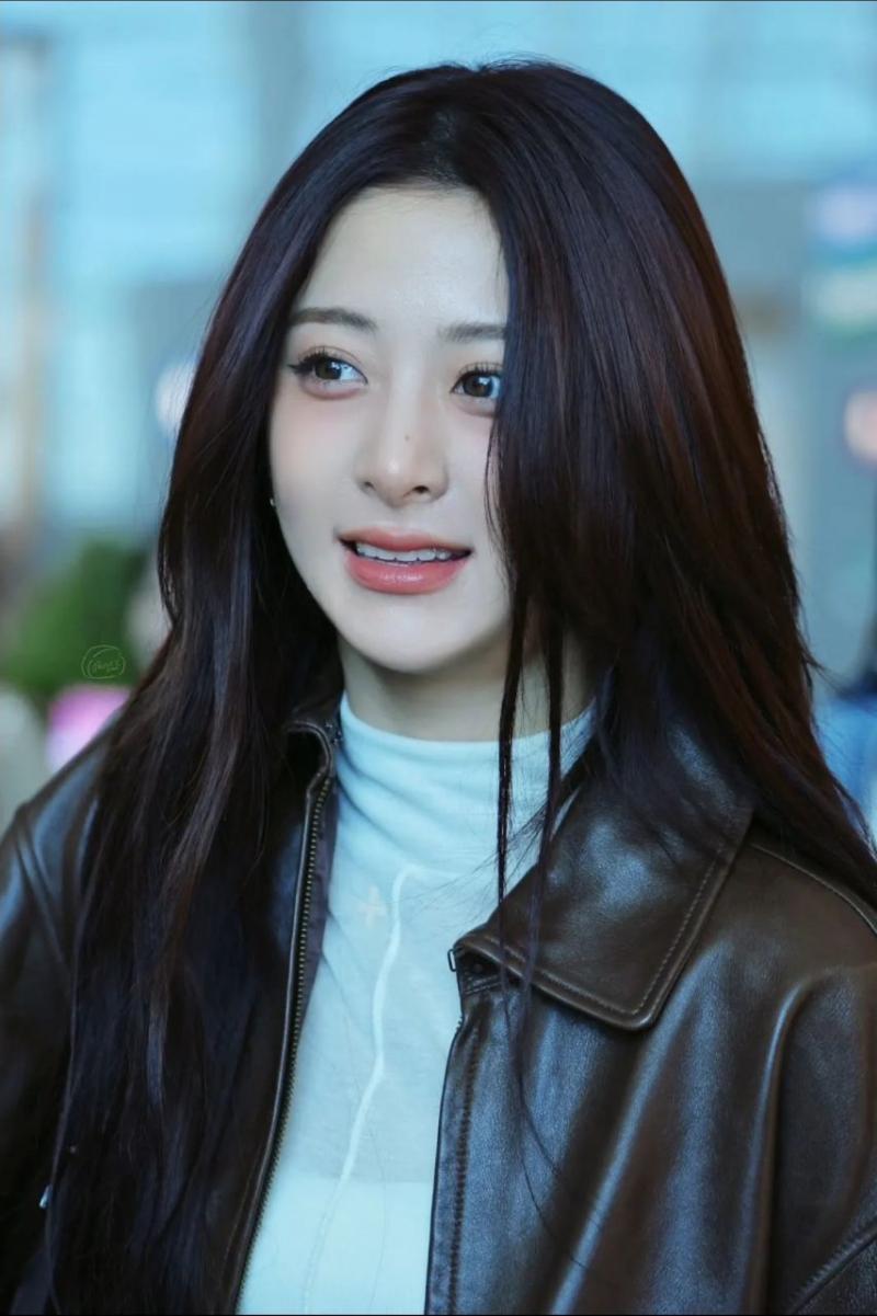 르세라핌 허윤진