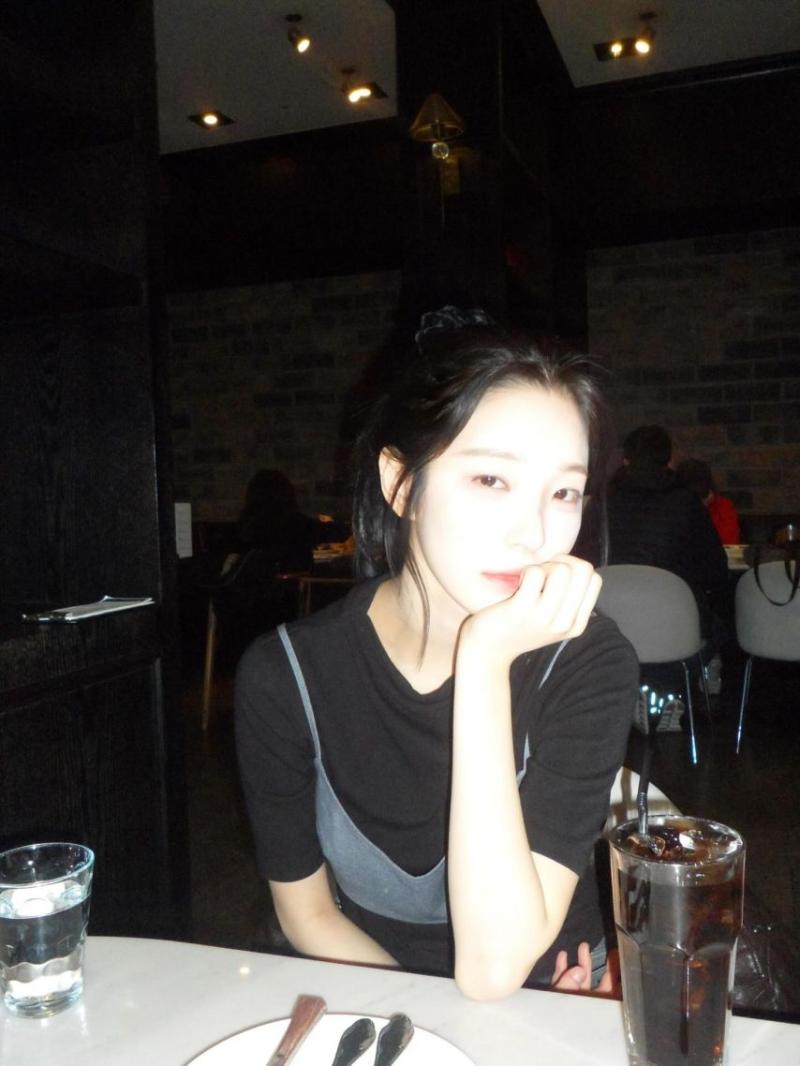 프로미스나인 백지헌