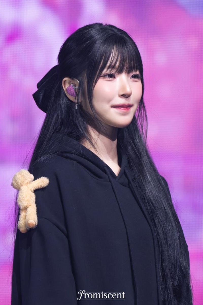 프로미스나인 백지헌