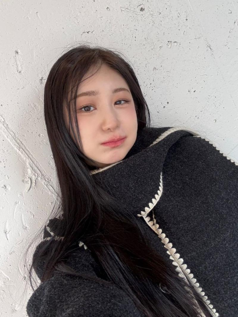 이채연